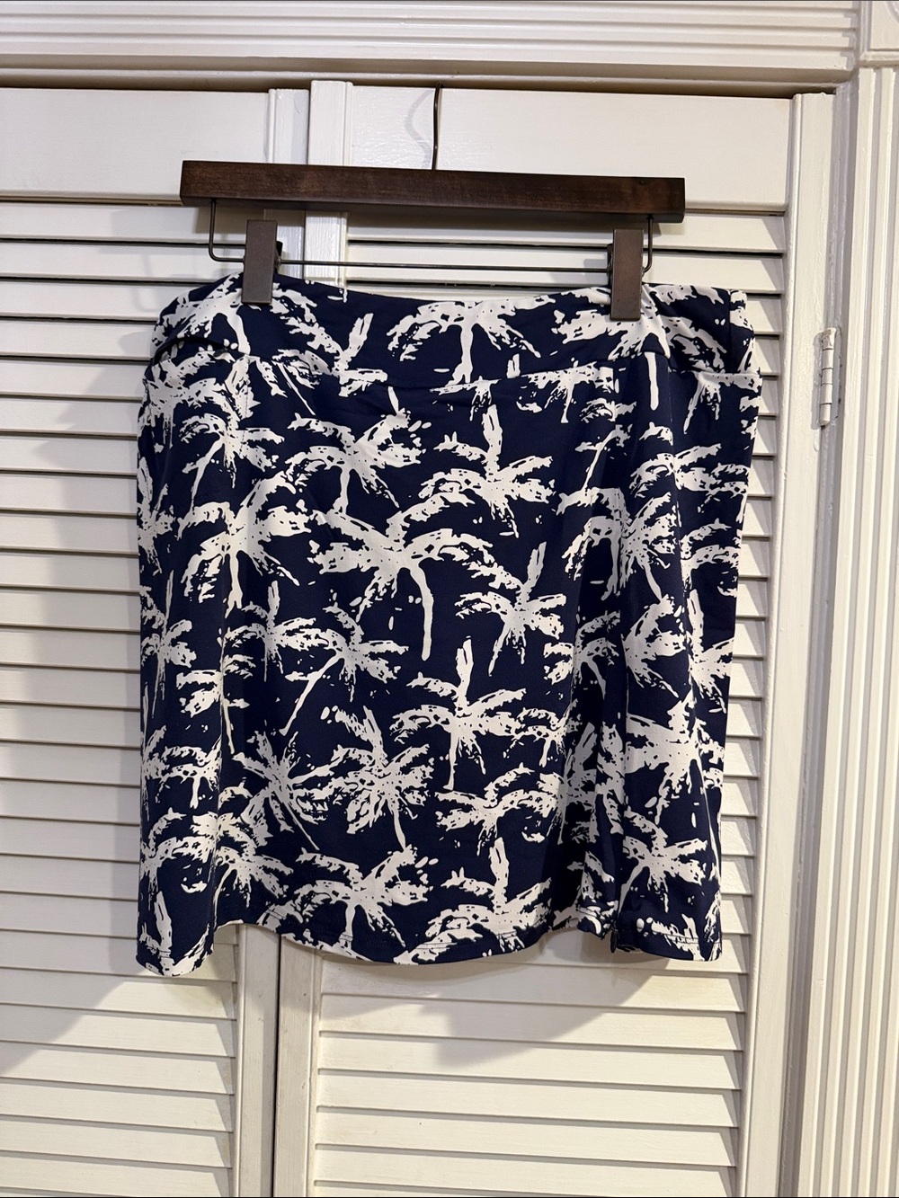 Lulu-B Navy and White Palm Print Skort
